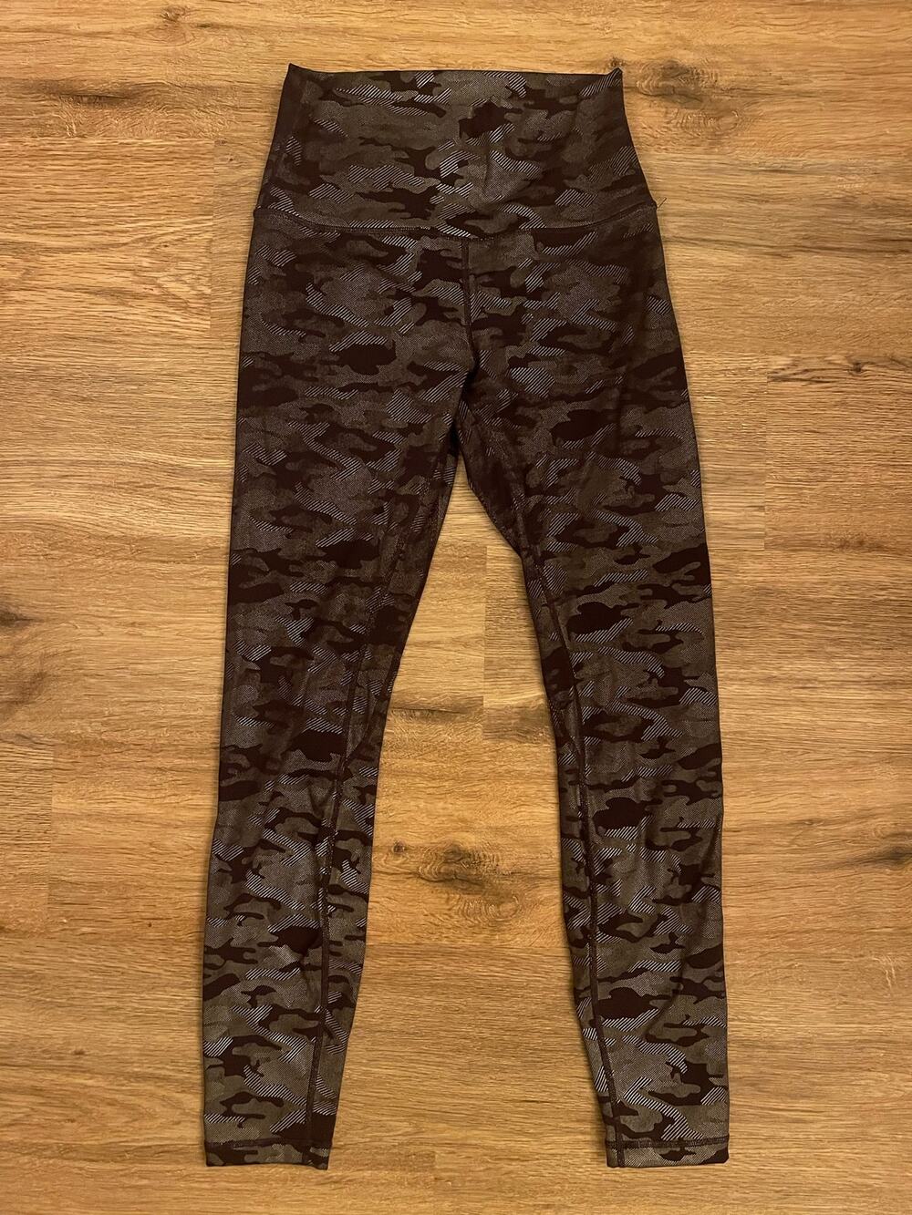 Zyia Active Gray Camo Yoga Pants Size 2